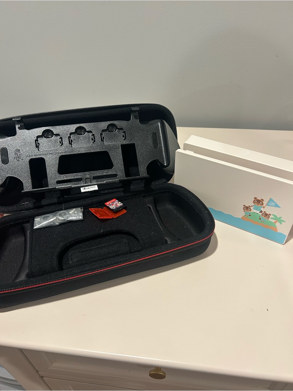 Portable Black VR/AR Accessory Travel Case - Protective Storage